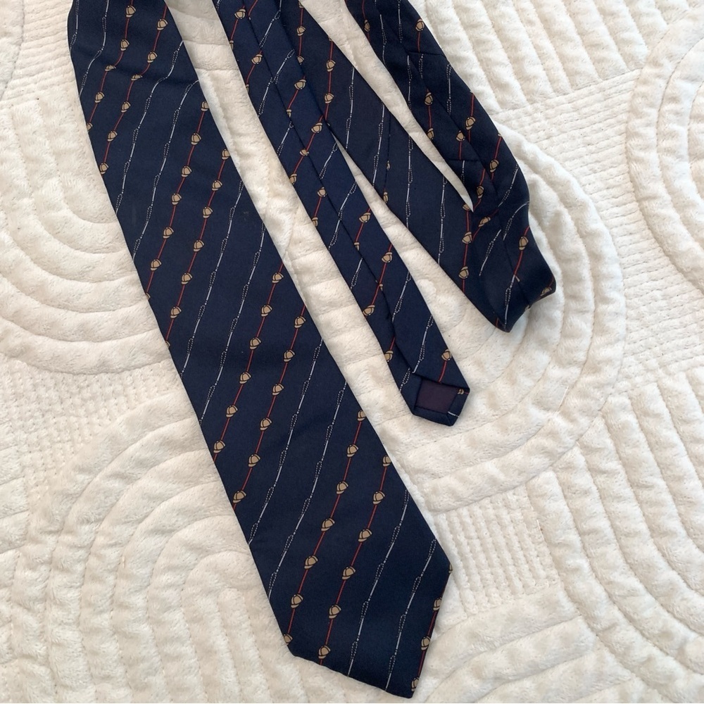 Premium Designer Quality Silk Navy Patterned Men's Tie